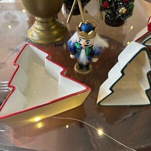 Christmas Bundle w/Holiday Tree Dishes & Nutcracker Ornament